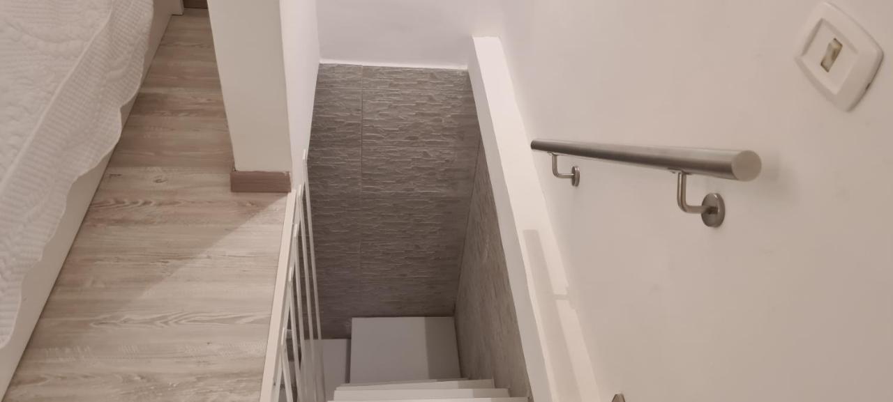 Case Di Paola Via Crisanzio Bari Exterior foto